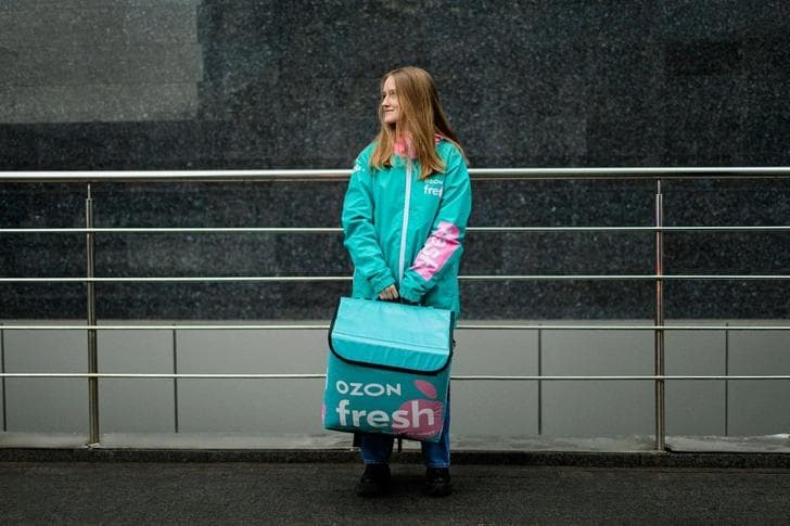 Работа курьером Ozon Fresh без транспорта